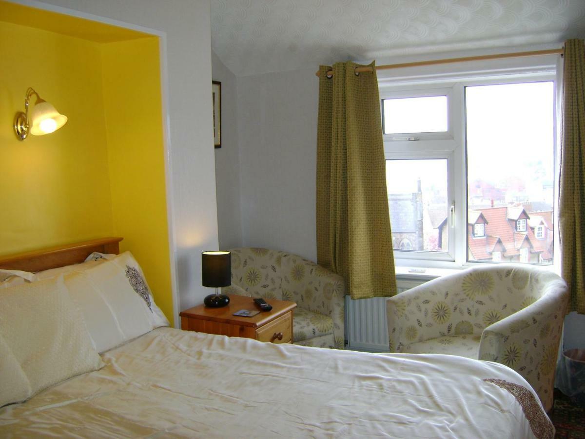 The Wharncliffe Hotel Scarborough Buitenkant foto