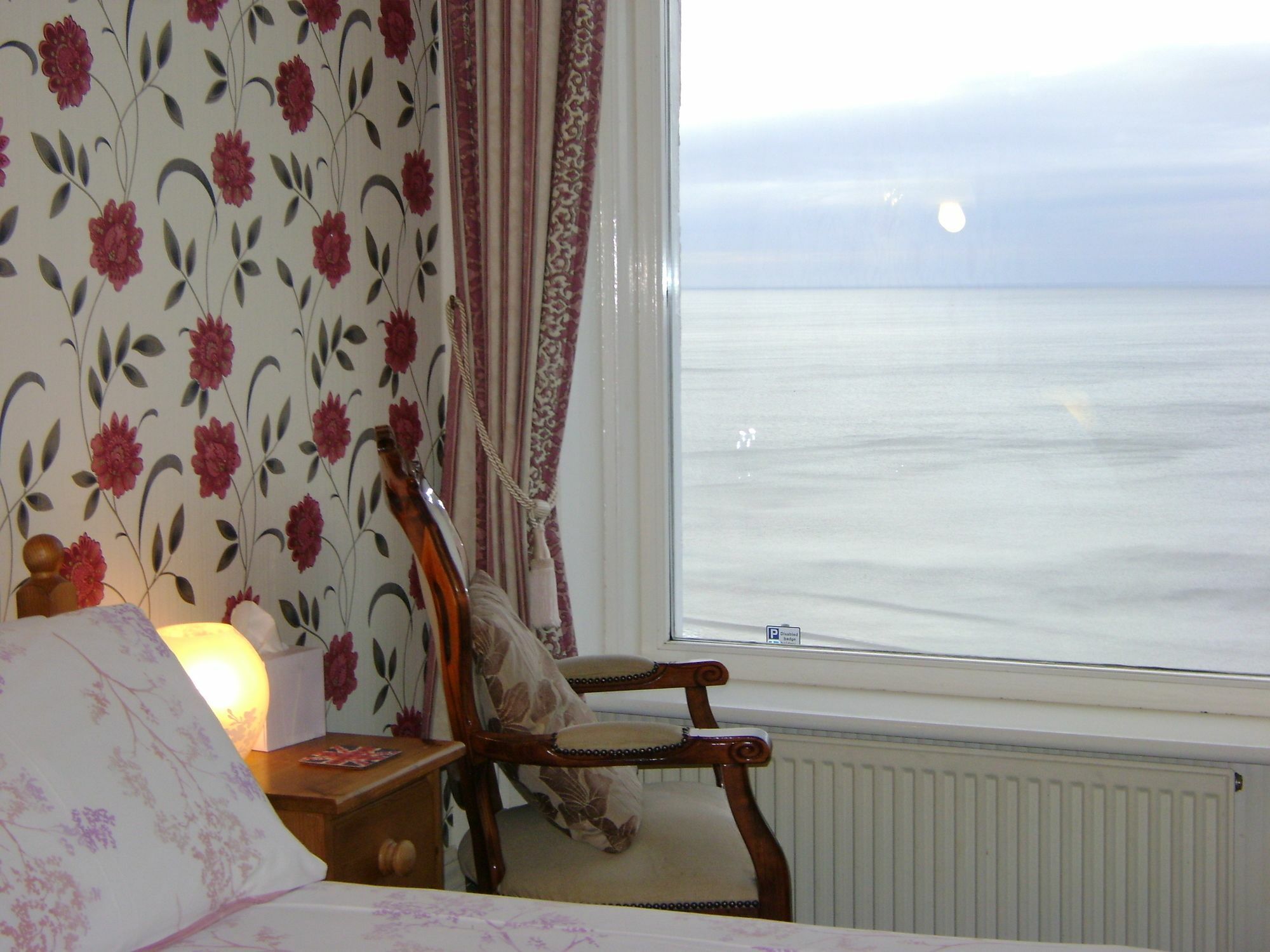 The Wharncliffe Hotel Scarborough Buitenkant foto